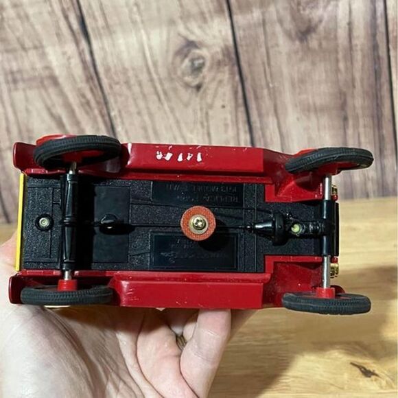 ERTL (VINTAGE) DIECAST MODEL/MONEY BANK  * 1913 COLLE LE PAGE - MODEL T FORD - Picture 6 of 10